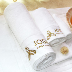 https://www.petophotelsupply.com/image/cache/catalog/Hotel-Towels/Hand-Towels/Dobby-Jacquard-Comb-Cotton-Hand-Towels-800x800-250x250.jpg