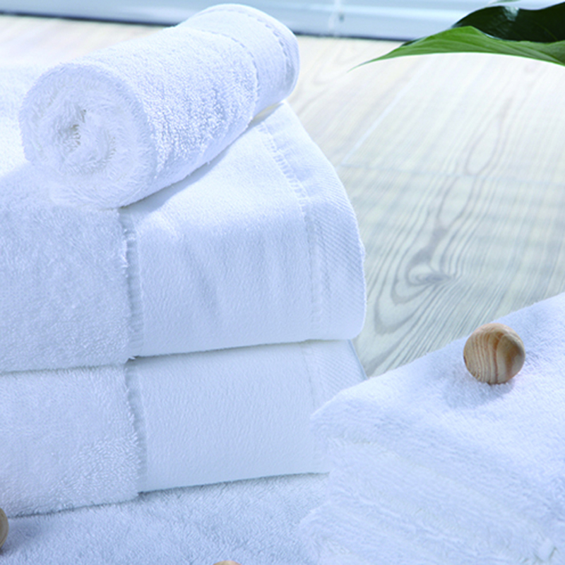 https://www.petophotelsupply.com/image/catalog/Hotel-Towels/Bath-Towels/Star-Hotel-16S-100-Percent-Cotton-Plain-Dobby-Bath-Towels.jpg
