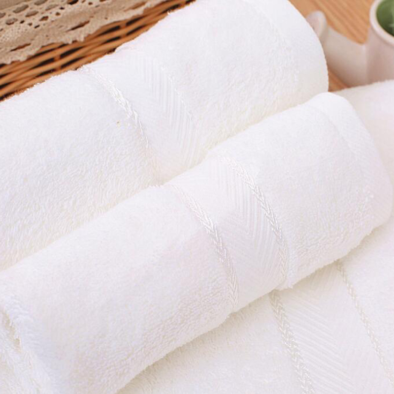 https://www.petophotelsupply.com/image/catalog/Hotel-Towels/Hand-Towels/16S-Dobby-Sateen-Combed-Cotton-Hand-Towel.jpg